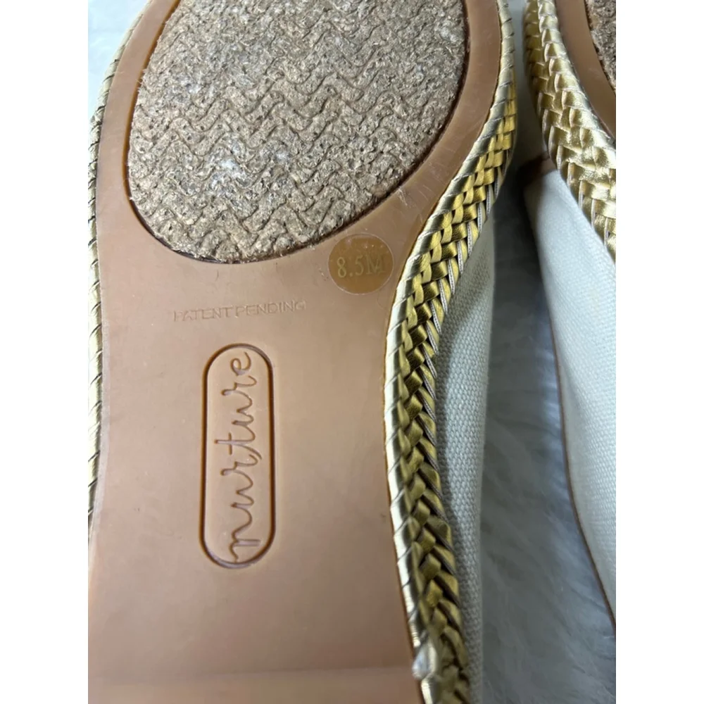 Nurture Beige Chained Anchor Leather Trim Slip On Gold Accents Flats Women 8.5 M